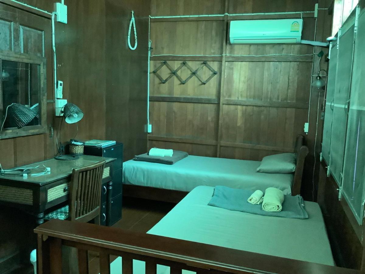 Tata Guesthouse Chiang Mai Esterno foto